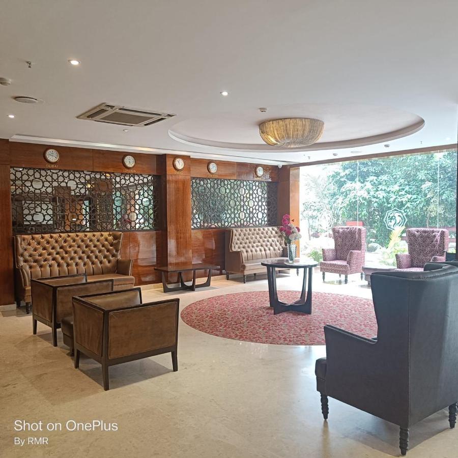 Astra Hotels & Suites Whitefield Near To Nallurahalli Metro Station And Ktpo 班加罗尔 外观 照片