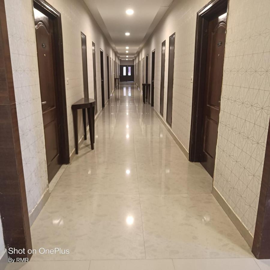 Astra Hotels & Suites Whitefield Near To Nallurahalli Metro Station And Ktpo 班加罗尔 外观 照片