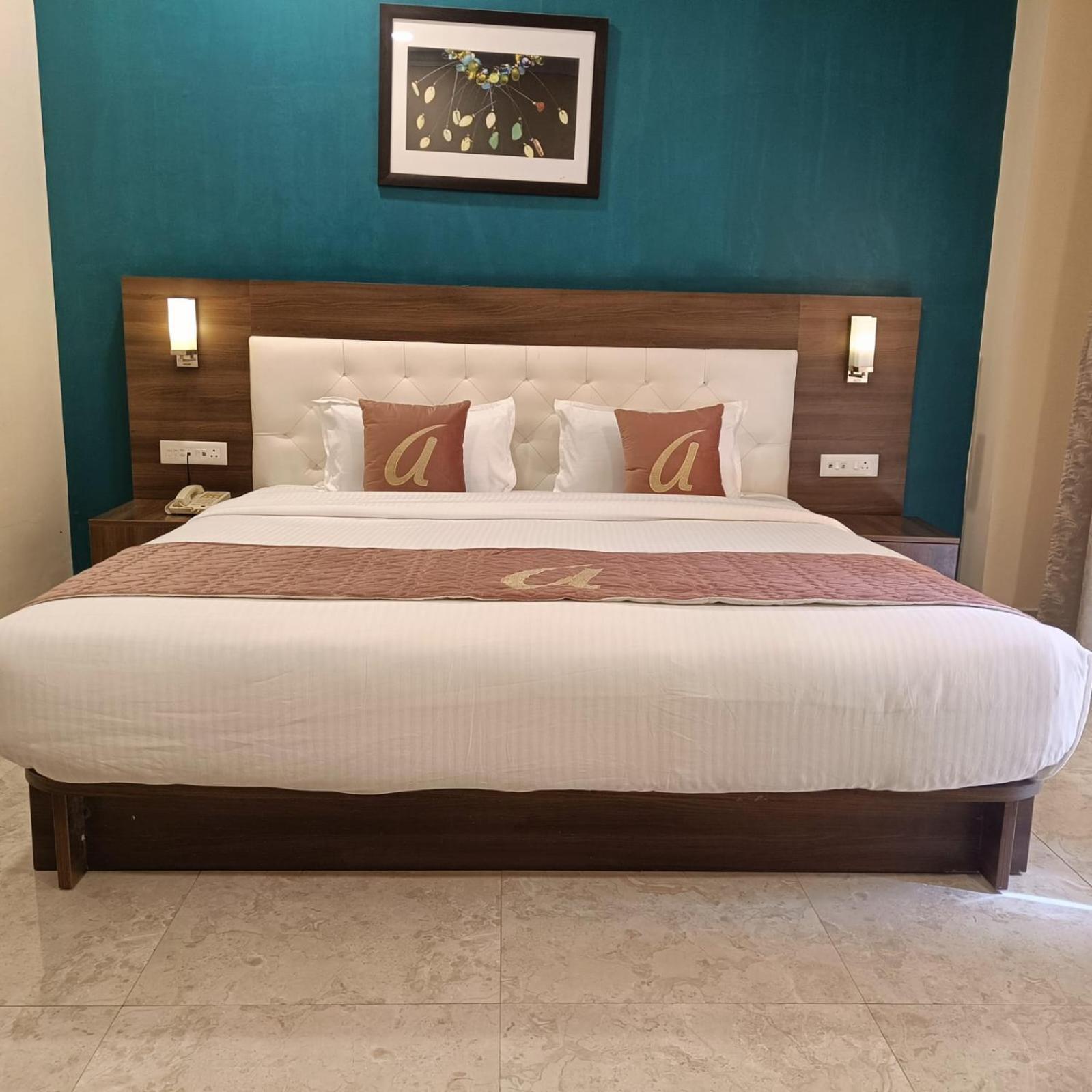 Astra Hotels & Suites Whitefield Near To Nallurahalli Metro Station And Ktpo 班加罗尔 外观 照片